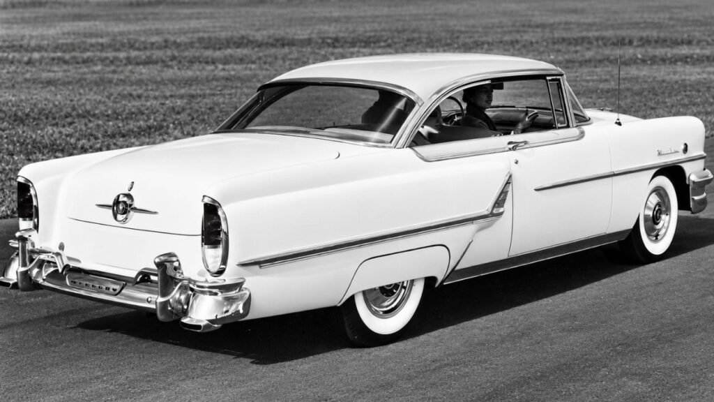 The 1955 Mercury Had a Ford Body, a Lincoln Look and Its Best Year Yet